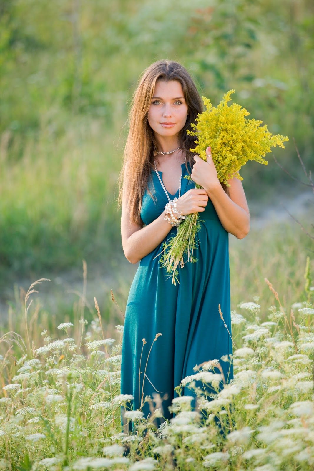 Slavic women in Zhongshan