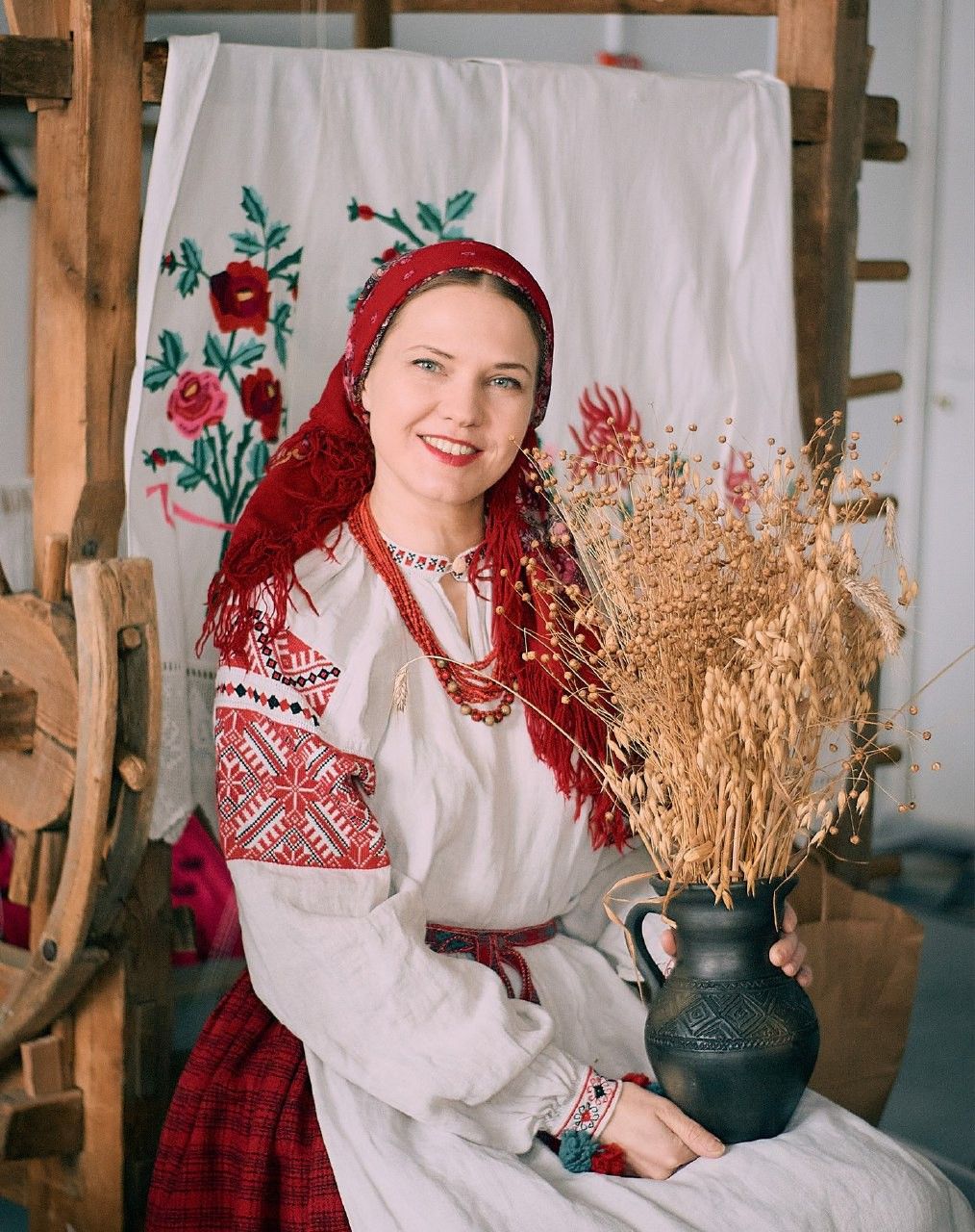 Women in Slavic costumes in Zhongshan