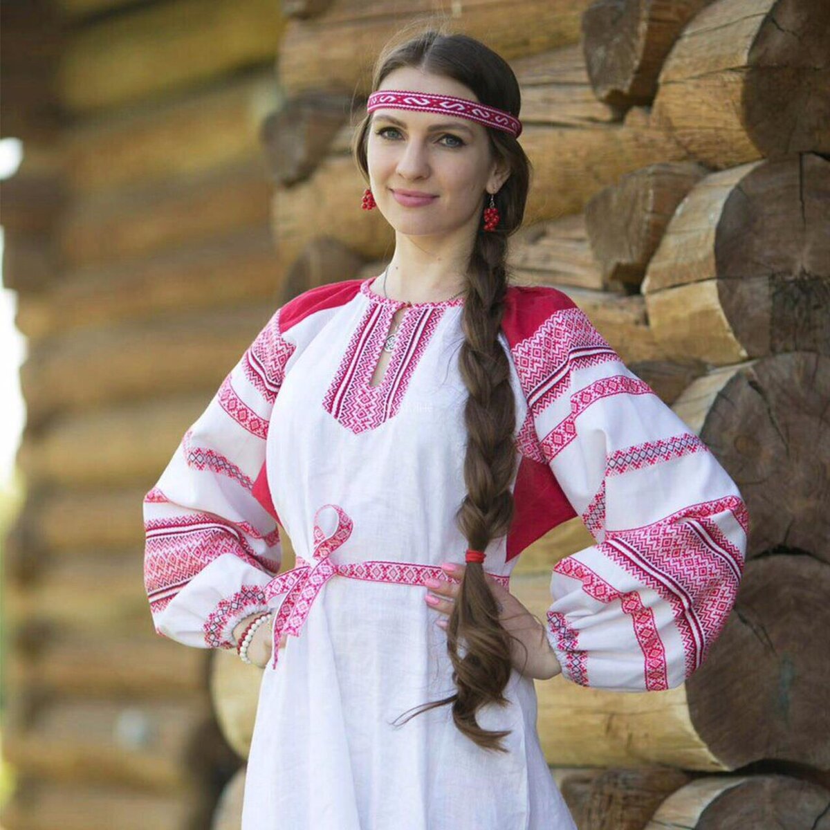 Girls in Slavic costumes in Zhongshan