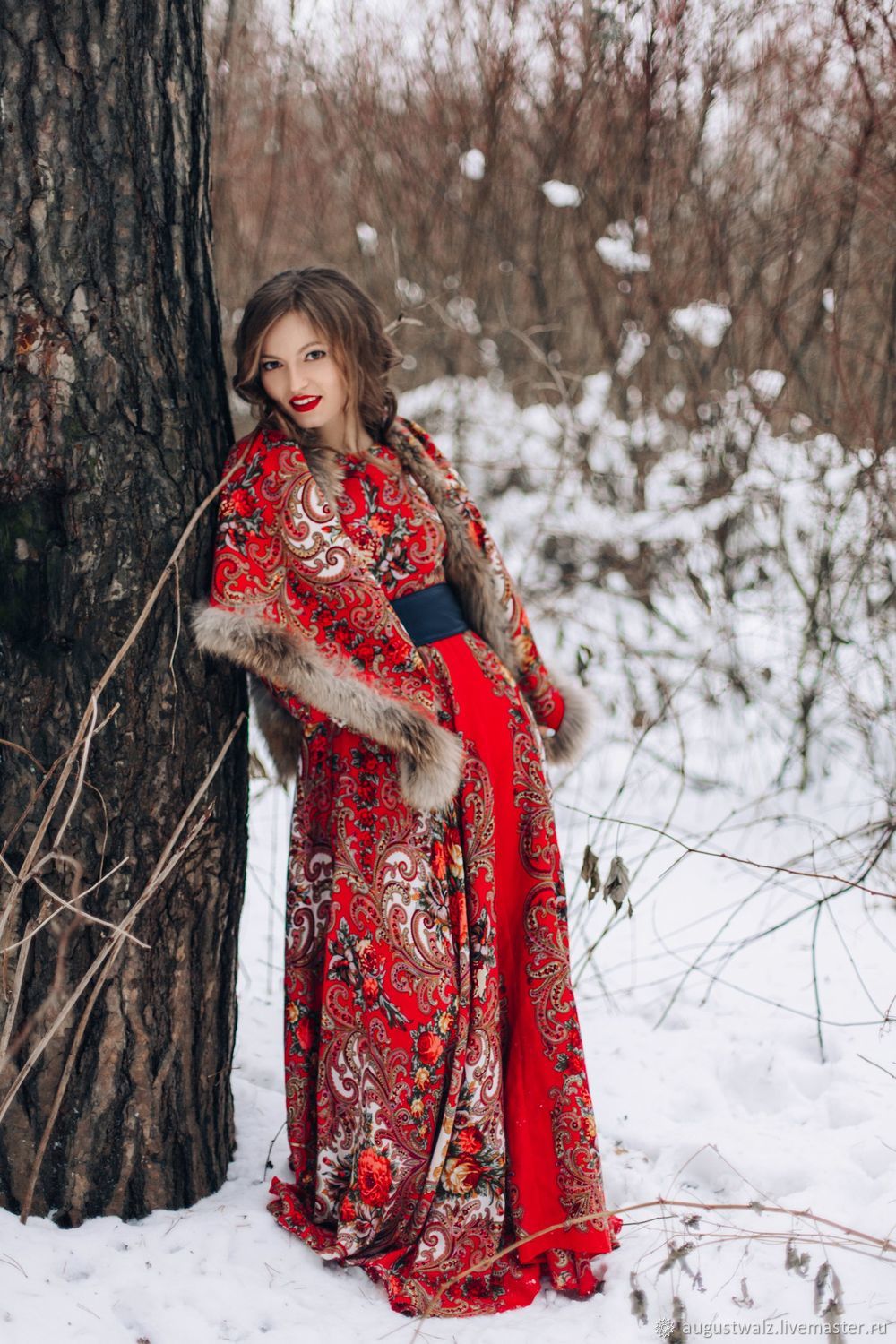 Photo Girls in Slavic costumes in Zhongshan